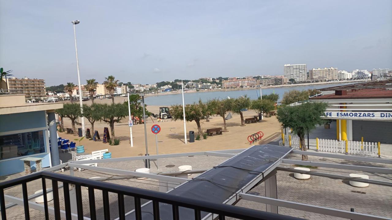 El Balcon De Riells Apartment L' Escala Екстериор снимка